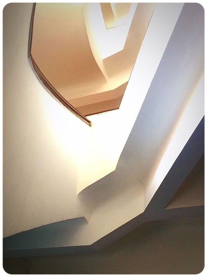 instalar un ascensor en un hueco de escaleras