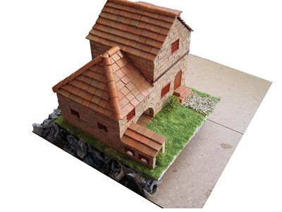 casa de piezas de carton de juguete