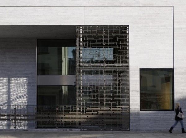 Oficinas del Departamento de Finanzas, foto cortesía de Dennis Gilbert