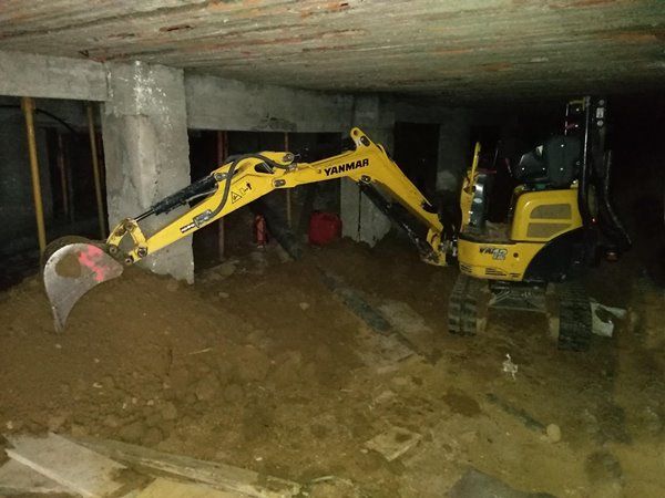 trabajos de movimiento de tierras rehabilitacion estructuras camara sanitaria en Deusto Bilbao
