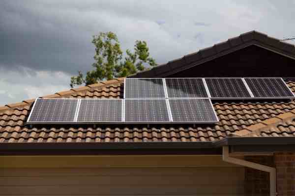 Instalación de placas solares convencionales