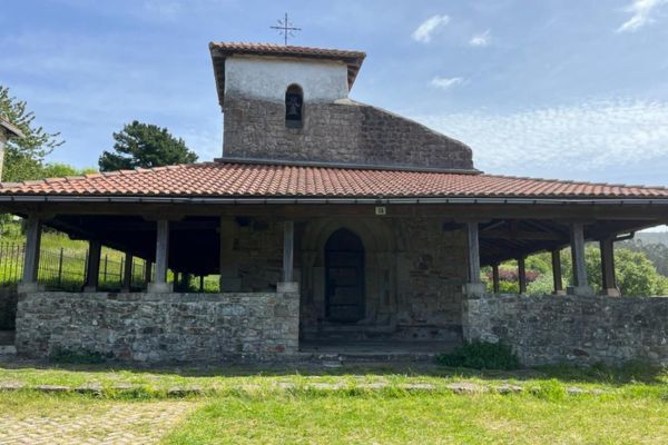 ermita de san pelaio en bizkaia