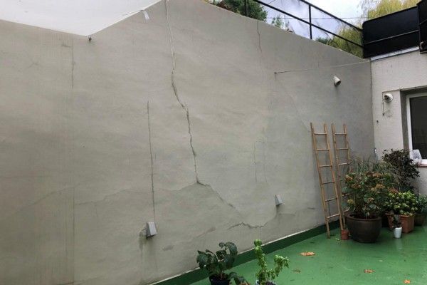 muro de contención vivienda en Getxo, antes de su rehabilitación