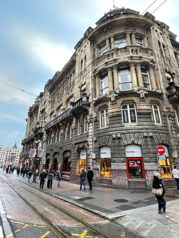 edificio sede de la Sociedad Bilbaina en Bilbao