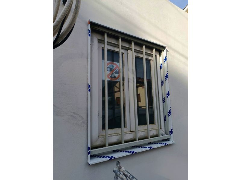 aislar termicamente una caseta prefabricada en un colegio de Bizkaia soluciones en ventanas