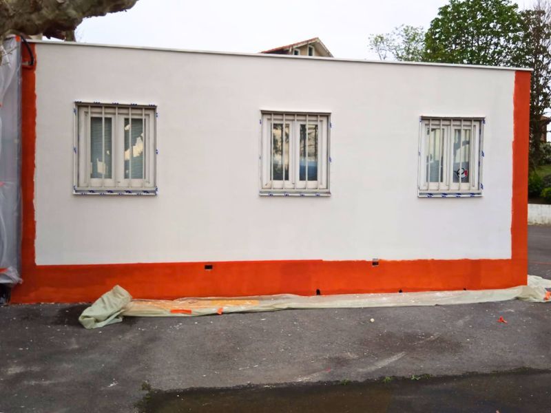 aislar termicamente una caseta prefabricada en un colegio de Bizkaia