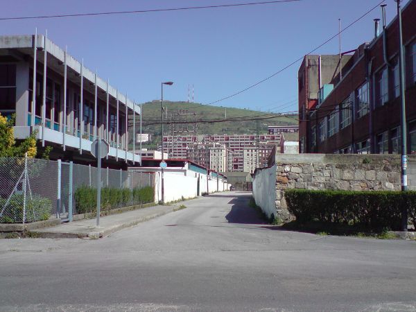 Antiguas instalaciones de industrias Cromoduro en Zorrotzaurre Bilbao Antiguas instalaciones de industrias Cromoduro en Zorrotzaurre Bilbao