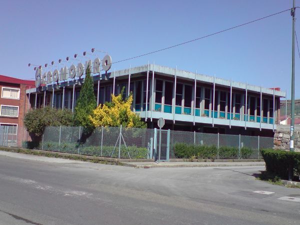 Antiguas instalaciones de industrias Cromoduro en Zorrotzaurre Bilbao Antiguas instalaciones de industrias Cromoduro en Zorrotzaurre Bilbao