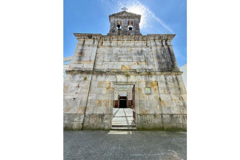 iglesia Andra Mari de Mungia patrimonio arquitectonico de bizkaia fachada principal
