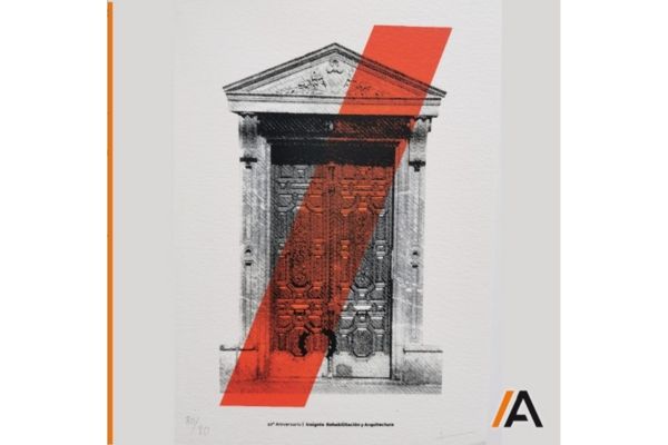 grabado conmemorativo decimo aniversario Insignia Rehabiltiación y Arquitectura