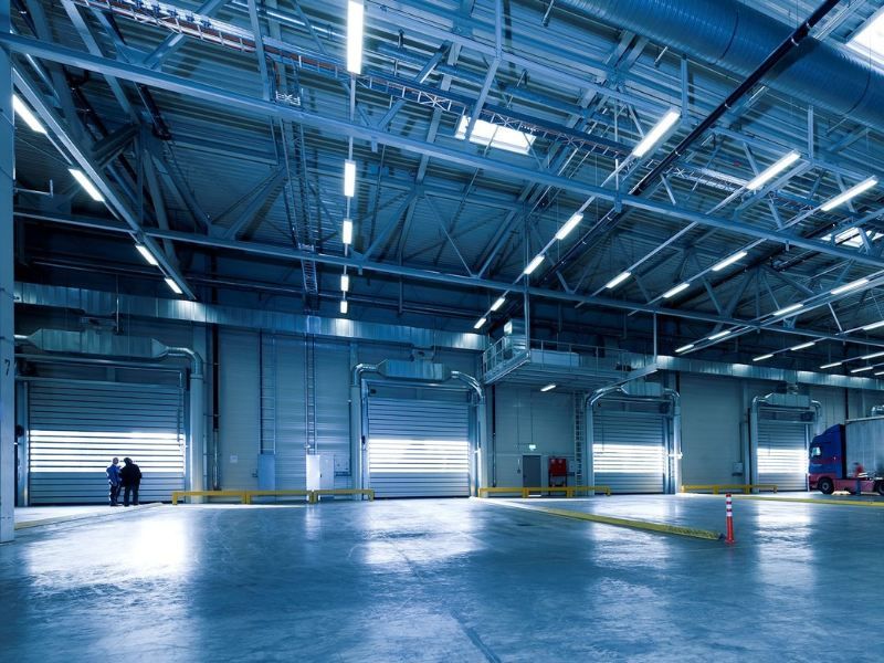 Beneficios de los mantenimientos preventivos en naves industriales