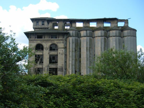 edificios abandonados en bizkaia